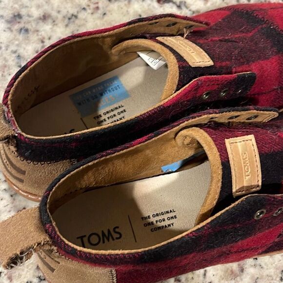 Toms Womens Plaid Felt On Leather Flannel Mid Top Bota Boots Red Black Size 8 - Picture 6 of 8